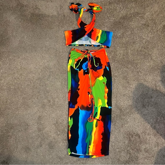 Colorful Two Piece Set - Picture 2 of 3